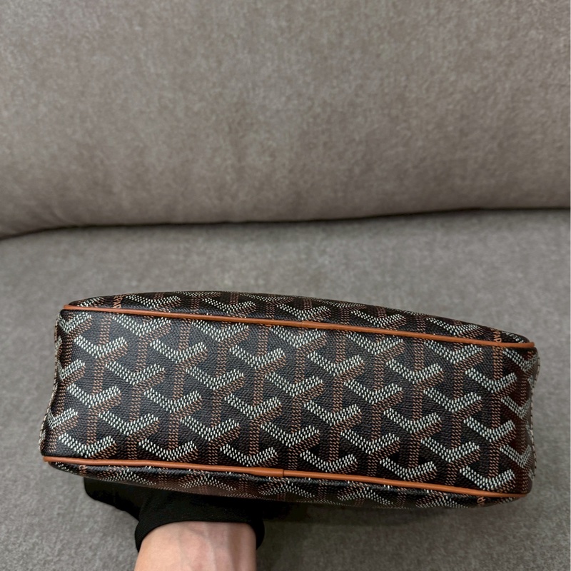 GOYARD焦糖相機包-2