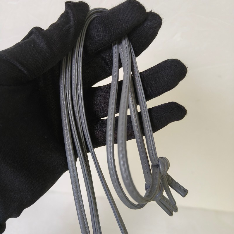 【9成新】㊣✨Bottega Veneta ✨寶緹嘉 BV Cassette 灰色 小羊皮 6格 寬版 編織 迷你 水桶包 肩背包 斜背包 /二手包/二手精品/保證正品🌳二手樹屋🌳-20