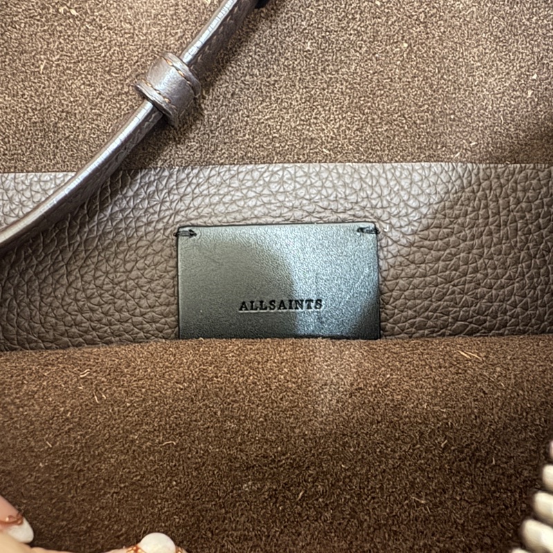 Allsaints荔枝牛皮肩背包（酒紅）-4