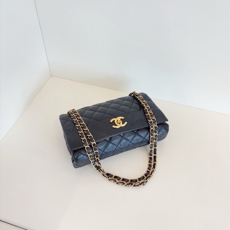 【98新🆕】Chanel 黑金油臘皮拼光面牛皮 季節CF 口蓋包 斜挎包 單肩包-5