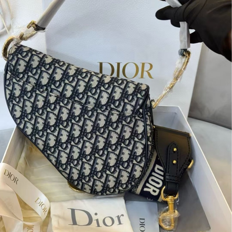 DIOR 經典款老花中號Saddle系列馬鞍包-2