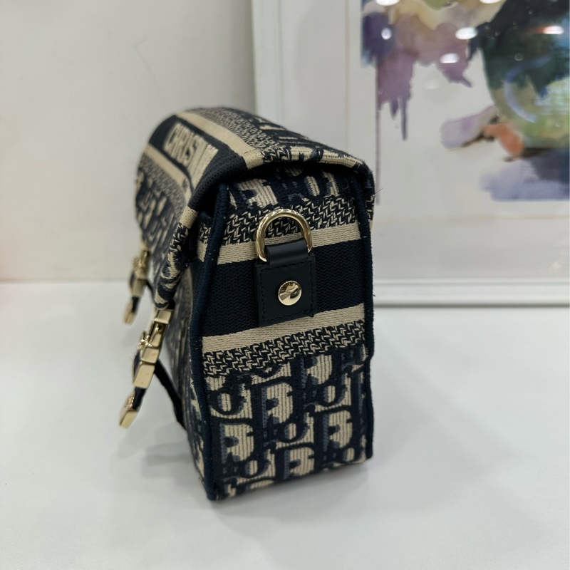 DIOR迪奧 Camp郵差包 藍色老花刺繡帆布 小號 22年編碼 尺寸：23*8*15cm-4