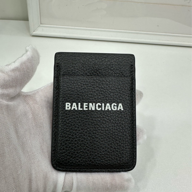 Balenciaga/巴黎世家 Logo iPhone 手機磁吸小牛皮卡包 黑色 荔枝紋 尺寸：6.5*9.5-1