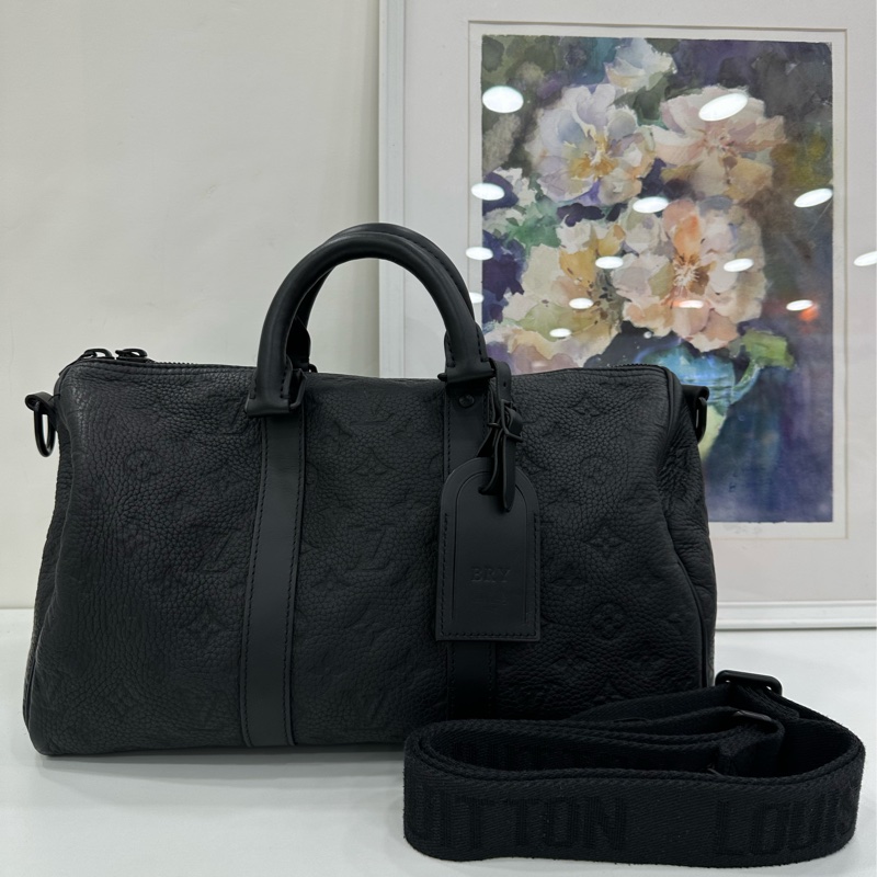 LV Keepall35黑武士壓紋牛皮手提斜挎包，經典黑武士系列 晶片 皮牌刻名字了-1