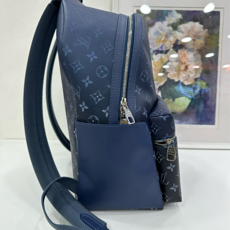 LV 路易威登Discovery 經典老花漸變色阿波羅雙肩包 小號 低調又有辨識度 晶片 尺寸29x20x38-2