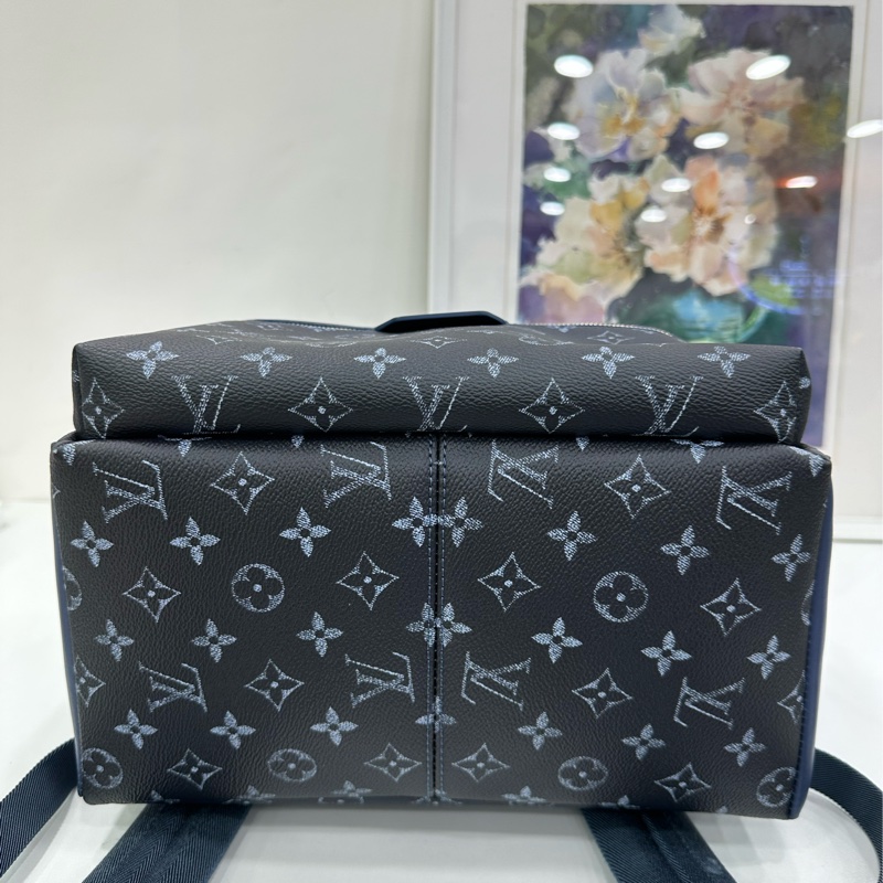 LV 路易威登Discovery 經典老花漸變色阿波羅雙肩包 小號 低調又有辨識度 晶片 尺寸29x20x38-4