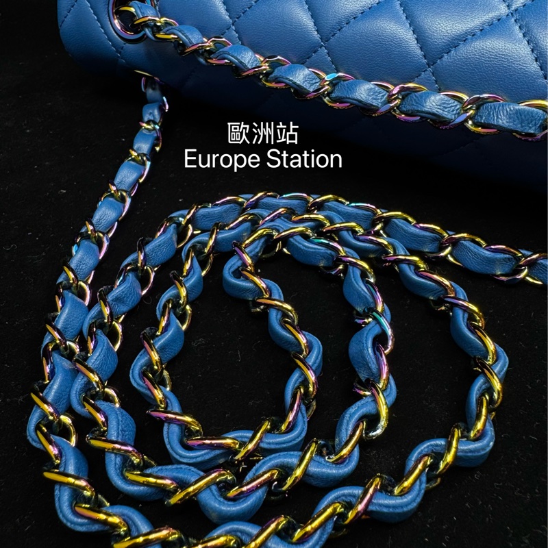 Chanel Classic 25.5cm 彩藍色（外） 紫紅色（內） 羊皮 配 幻彩色鏈條-13
