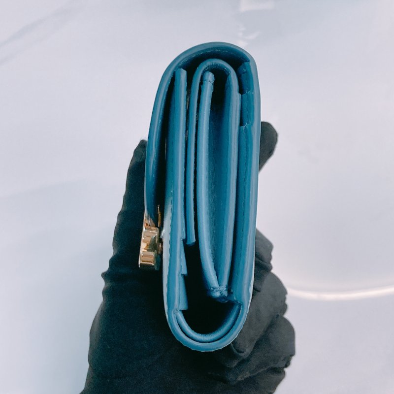 MS0565	Celine 思琳 三摺銀包 羊皮 水藍色 凱旋門 金扣 Portefeuille Triomphe Wallet Lambskin Blue x GHW-3