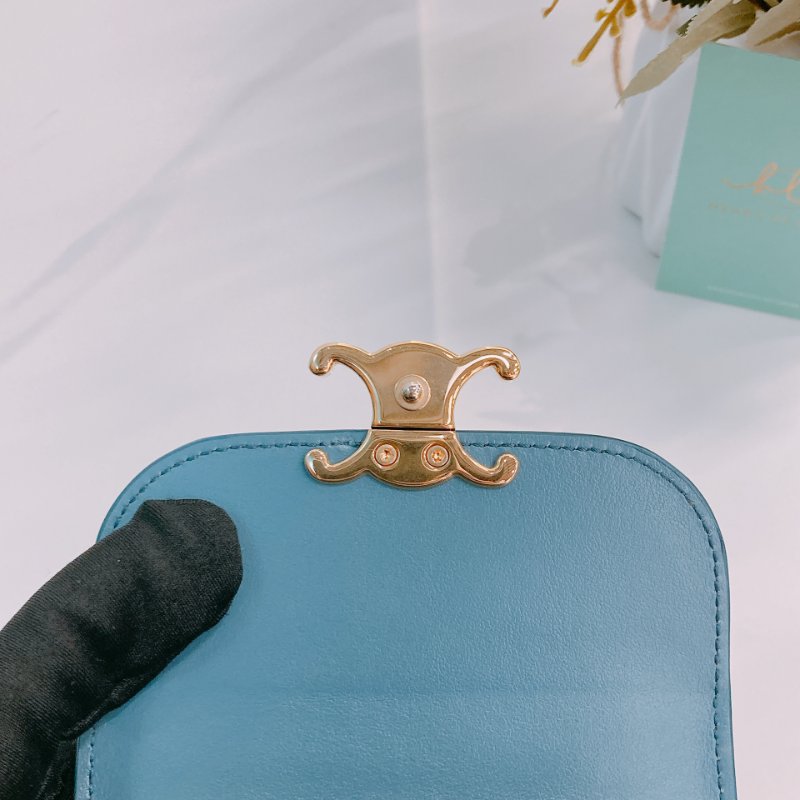 MS0565	Celine 思琳 三摺銀包 羊皮 水藍色 凱旋門 金扣 Portefeuille Triomphe Wallet Lambskin Blue x GHW-12