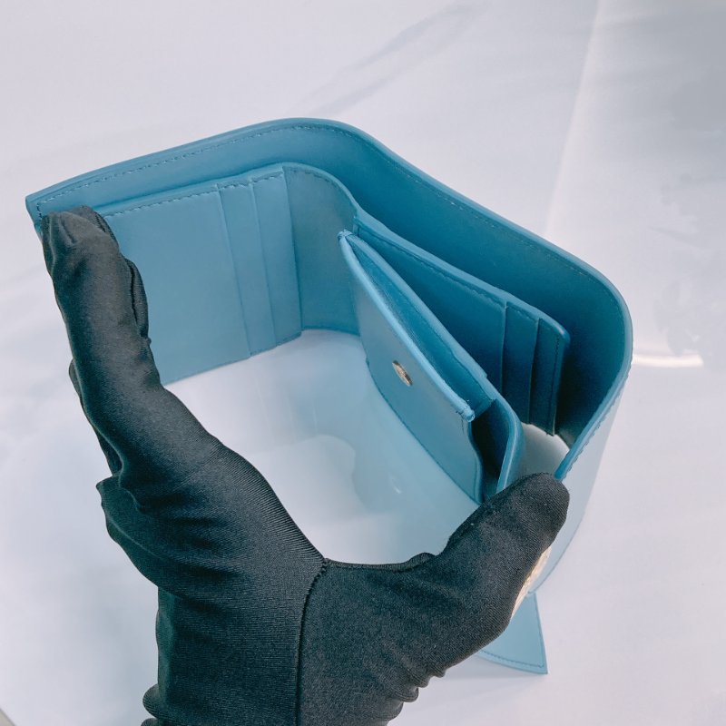 MS0565	Celine 思琳 三摺銀包 羊皮 水藍色 凱旋門 金扣 Portefeuille Triomphe Wallet Lambskin Blue x GHW-15