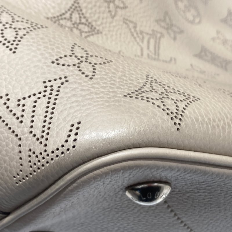 LOUIS VUITTON 路易威登 MAHINA BLOSSOM PM M21849 單肩包/兩用手提包 皮革 棕色-9