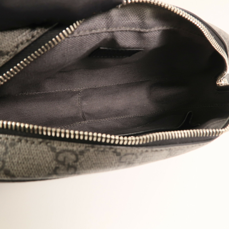 GUCCI 塗層帆布Shoulder Bag銀扣肩背袋-4