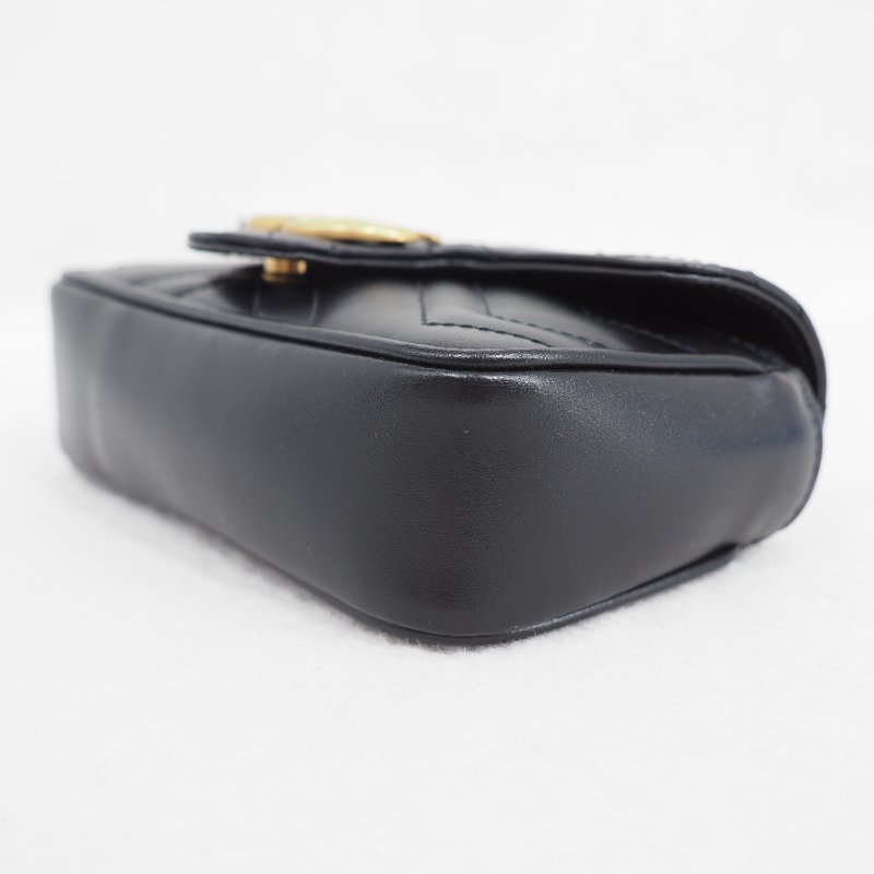 Gucci GG Marmont super mini bag 黑色金扣鏈帶斜背包-13