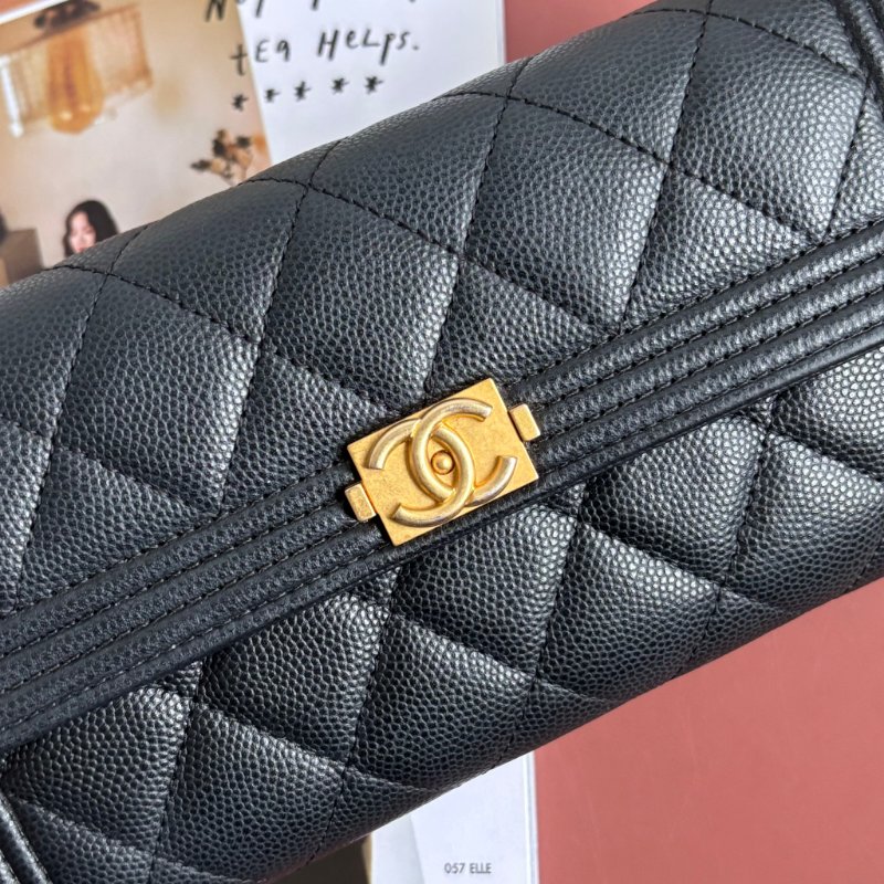芯片款::CHANEL:: BOY 霧金釦黑色荔枝牛皮口蓋長夾 釦式長夾 發財長夾-4