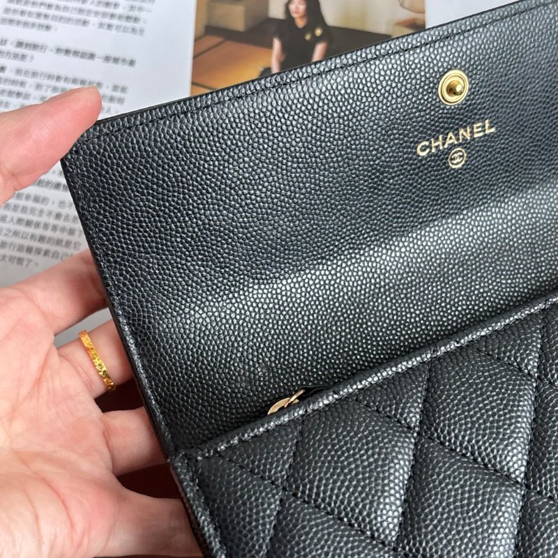 芯片款::CHANEL:: BOY 霧金釦黑色荔枝牛皮口蓋長夾 釦式長夾 發財長夾-13