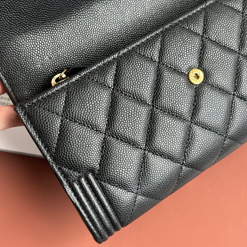 芯片款::CHANEL:: BOY 霧金釦黑色荔枝牛皮口蓋長夾 釦式長夾 發財長夾-14