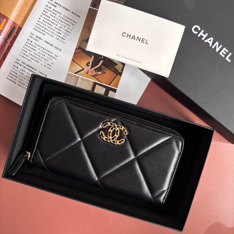 ::CHANEL:: 19系列經典金屬雙C 黑色菱格紋拉鍊長夾-0