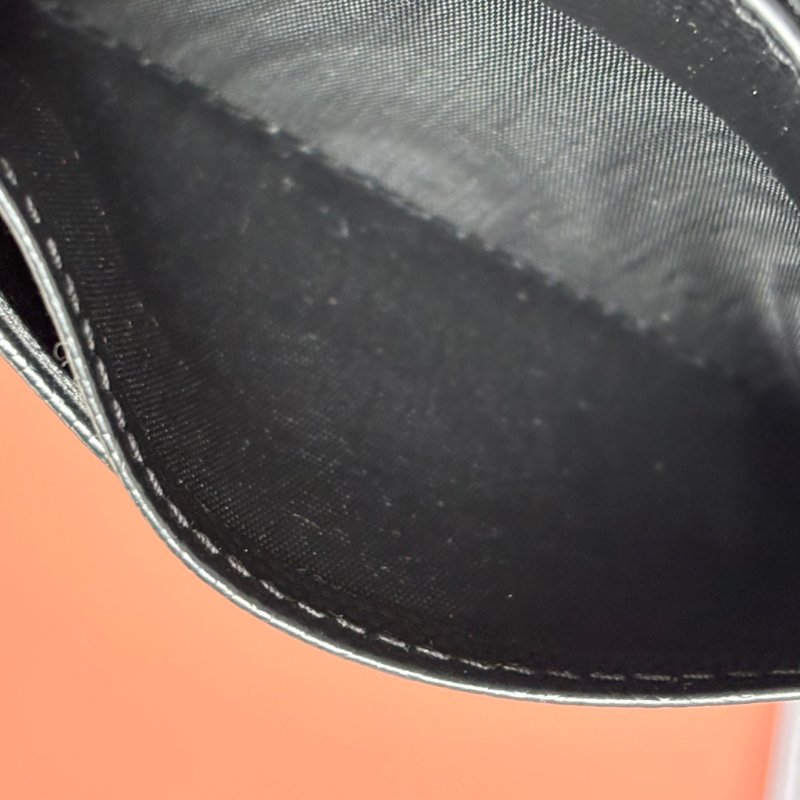 ::Saint Laurent:: YSL 聖羅蘭 銀字LOGO 黑荔枝山型紋卡片夾 卡夾 卡片套 CASSANDRE MATELASSÉ CARD HOLDER-16