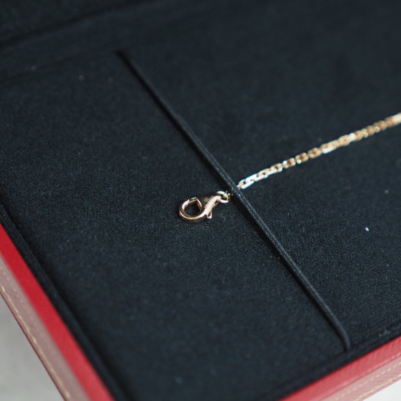 Cartier卡地亞 Love Bracelet Hlaf-Paved Diamonds 18K玫瑰金半鑽手鏈-18