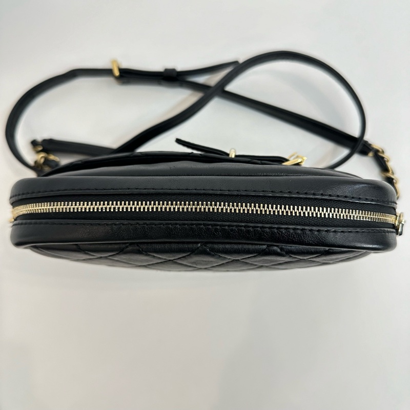 Chanel 香奈兒黑金牛皮相機包26開。-4