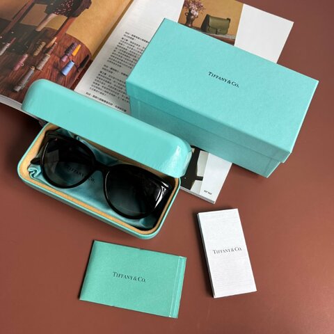 義大利製 ::Tiffany & Co.:: TF4105H 漸層鏡片黑框珍珠飾墨鏡 太陽眼鏡