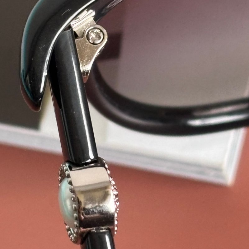 義大利製 ::Tiffany & Co.:: TF4105H 漸層鏡片黑框珍珠飾墨鏡 太陽眼鏡-15