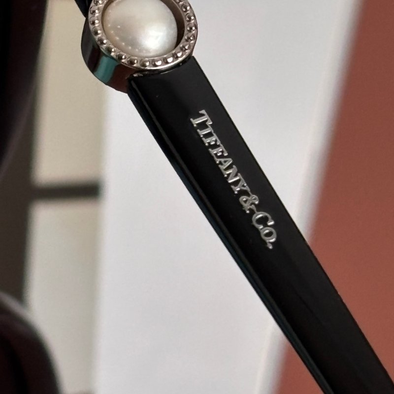 義大利製 ::Tiffany & Co.:: TF4105H 漸層鏡片黑框珍珠飾墨鏡 太陽眼鏡-17
