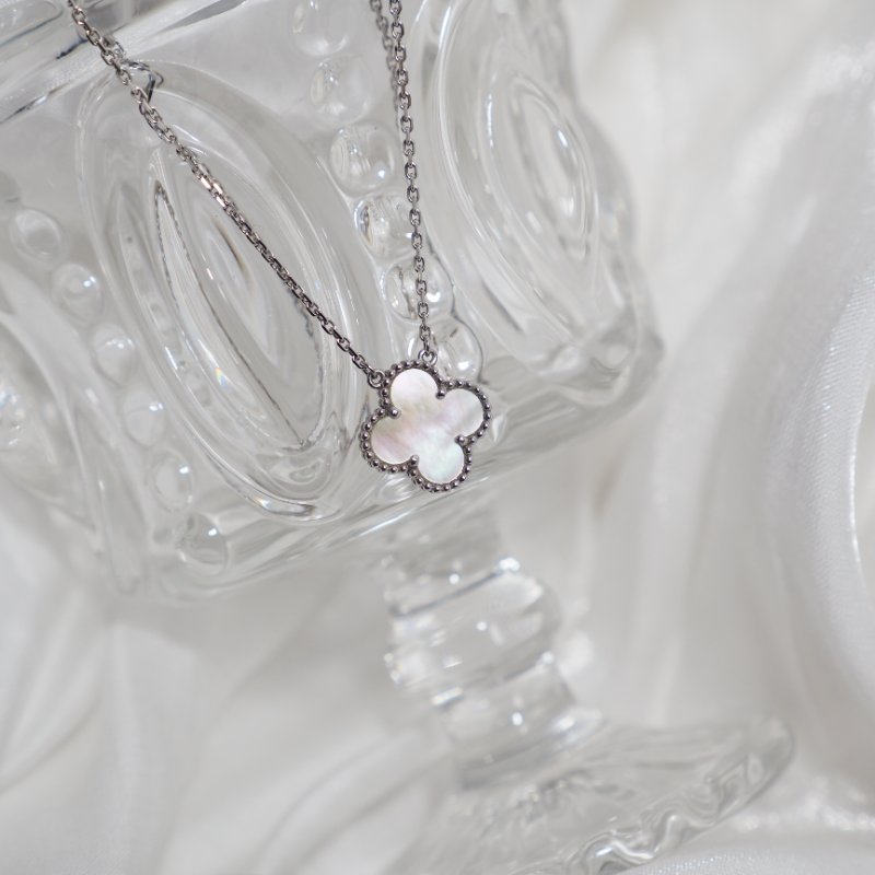 Van Cleef & Arpels VCA 梵克雅寶 Vintage Alhambra 18K白金白貝母四葉草中號單花項鍊-9