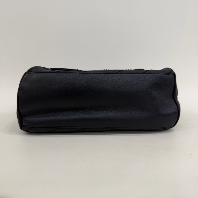 Saint Laurent 聖羅蘭海軍藍全皮V紋中號洛麗塔鏈條單肩斜挎包。-4