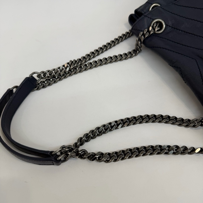 Saint Laurent 聖羅蘭海軍藍全皮V紋中號洛麗塔鏈條單肩斜挎包。-6