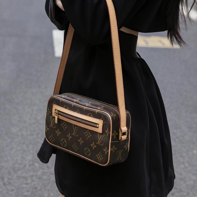 【極新淨❗️全網最低價✨罕見小號】LV 開口笑盒子包 小號|單肩|斜背|手提-0