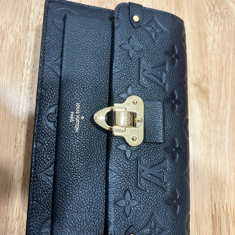 Lv vavin woc 黑色壓紋鏈條包 94新 簡約高級🖤-6