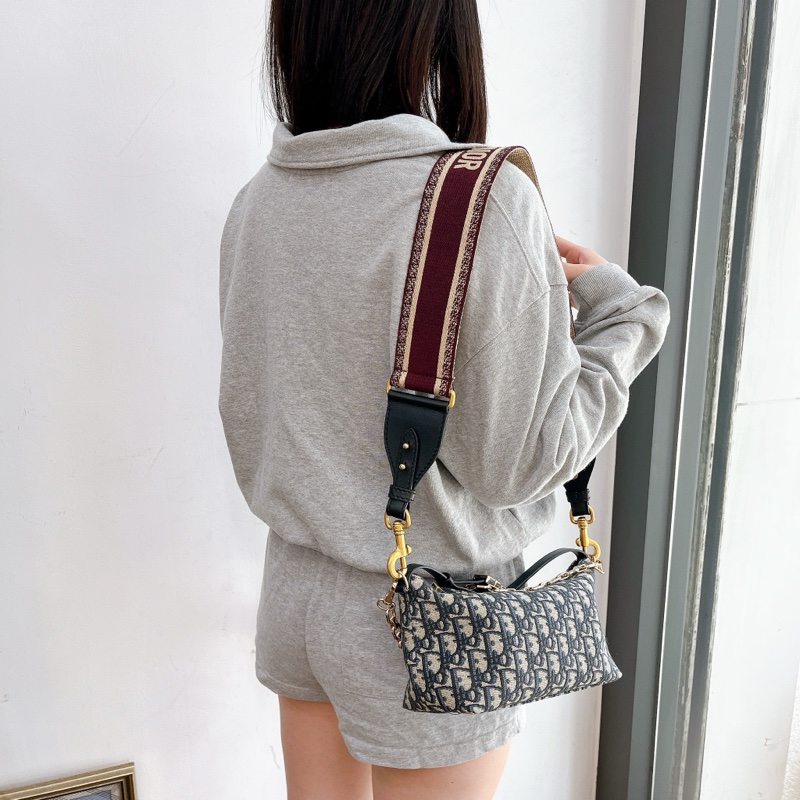 莉亞精品♡ Dior帆布背袋 酒紅色 二手-1