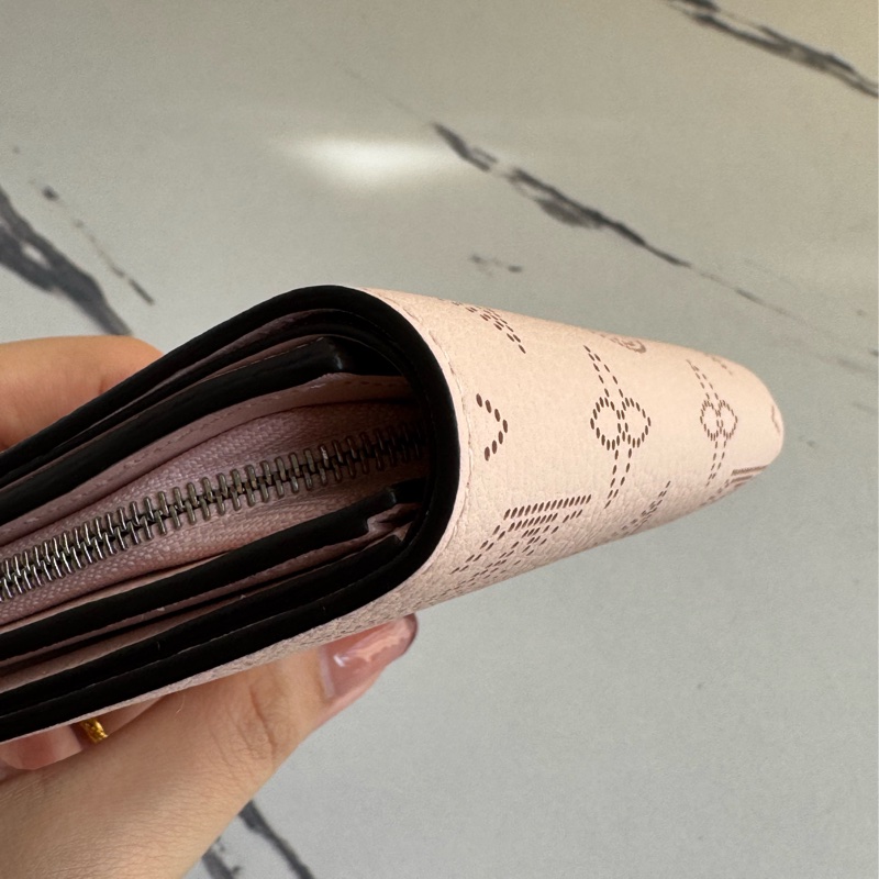 LV Mahina鏤空洞洞釦式短夾 特殊款❤️‍🔥❤️‍🔥❤️‍🔥-10