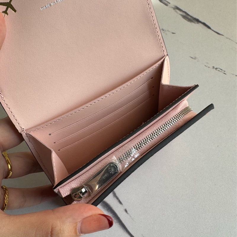 LV Mahina鏤空洞洞釦式短夾 特殊款❤️‍🔥❤️‍🔥❤️‍🔥-15