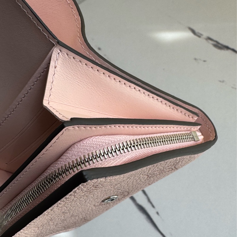 LV Mahina鏤空洞洞釦式短夾 特殊款❤️‍🔥❤️‍🔥❤️‍🔥-16