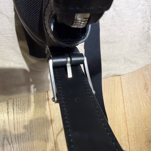 Gucci 斜背包可調整背帶男女適用-10