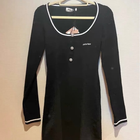 Miumiu連衣裙38碼