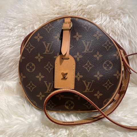 LV 老花圓餅M52294