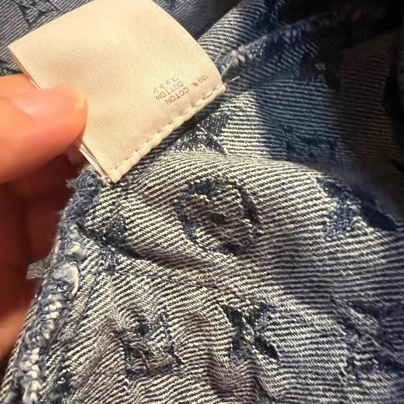 Lv老花牛仔外套36碼-2