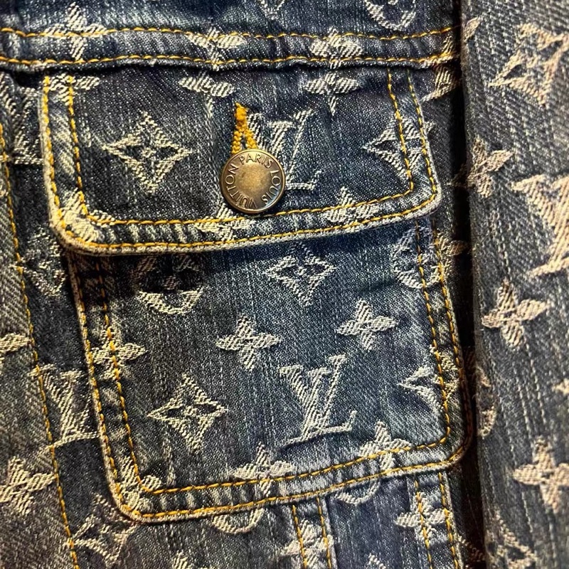 Lv老花牛仔外套36碼-5