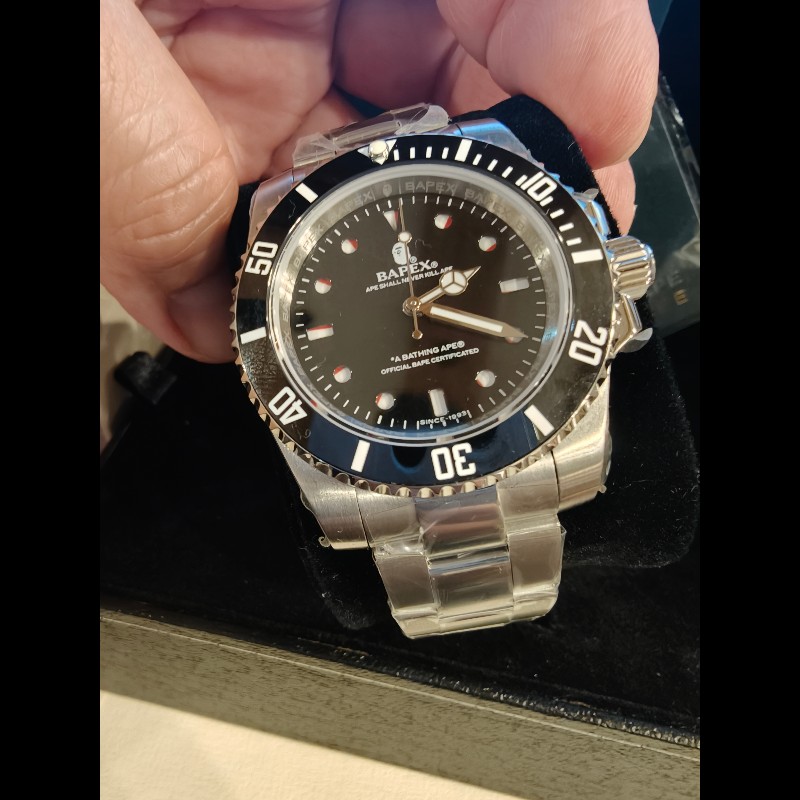 特價出清，法國帶回bape黑水鬼絕版錶，全新品-0