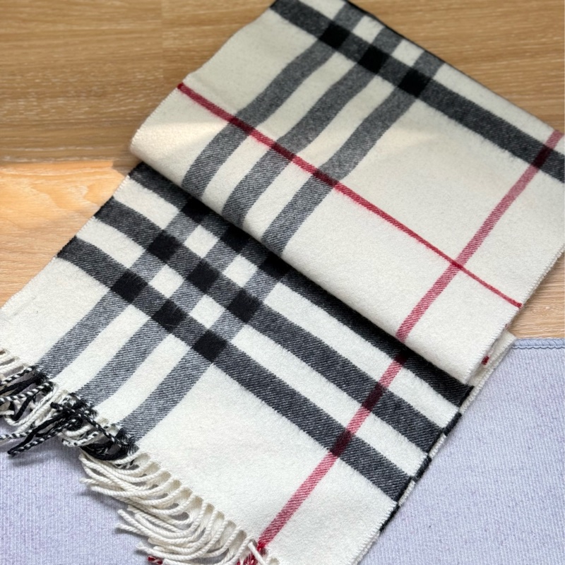 (閒置品)Burberry 經典格紋圍巾-0