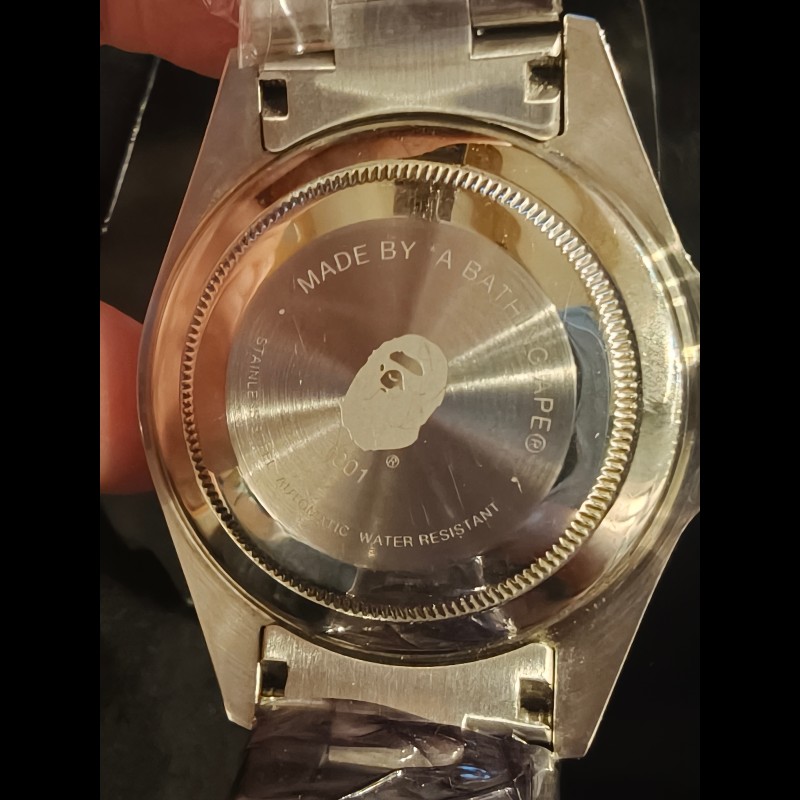 特價出清,法國帶回bape綠水鬼絕版錶,全新品-3