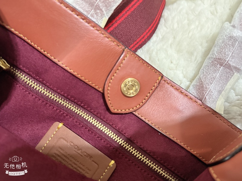 全新Coach Field Tote 30手提肩背包-7