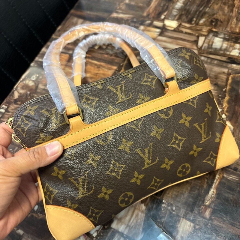 【90%新✨型格潮人✨稀有罕見不怕撞包】LV vintage枕頭包小號 稀有老花Coussin抱枕包單肩包｜手提包｜老花腋下包-5