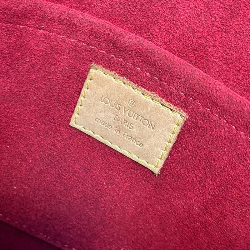 【90%新✨型格潮人✨稀有罕見不怕撞包】LV vintage枕頭包小號 稀有老花Coussin抱枕包單肩包｜手提包｜老花腋下包-9