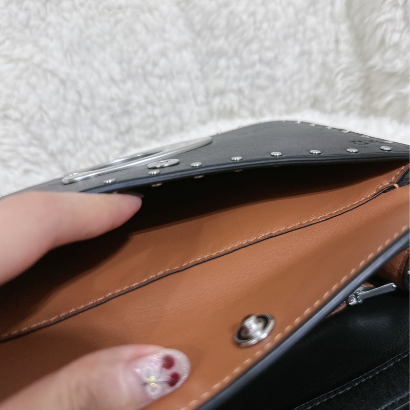 （有瑕疵）全新 Coach IDOL卯釘 手提肩背包(2條肩帶）原價32800元-40