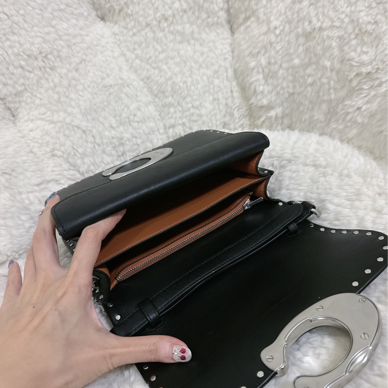 （有瑕疵）全新 Coach IDOL卯釘 手提肩背包(2條肩帶）原價32800元-41