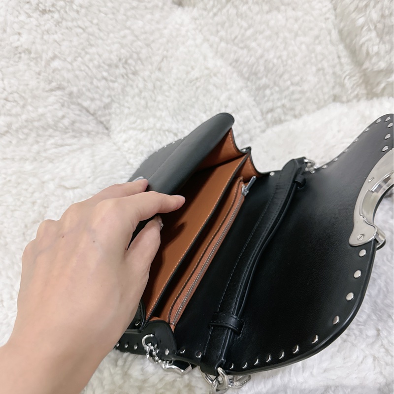 （有瑕疵）全新 Coach IDOL卯釘 手提肩背包(2條肩帶）原價32800元-42